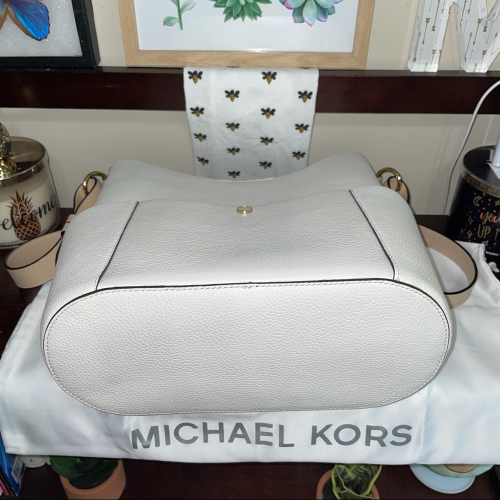 Michael Kors purse NEW - Picture 4 of 10